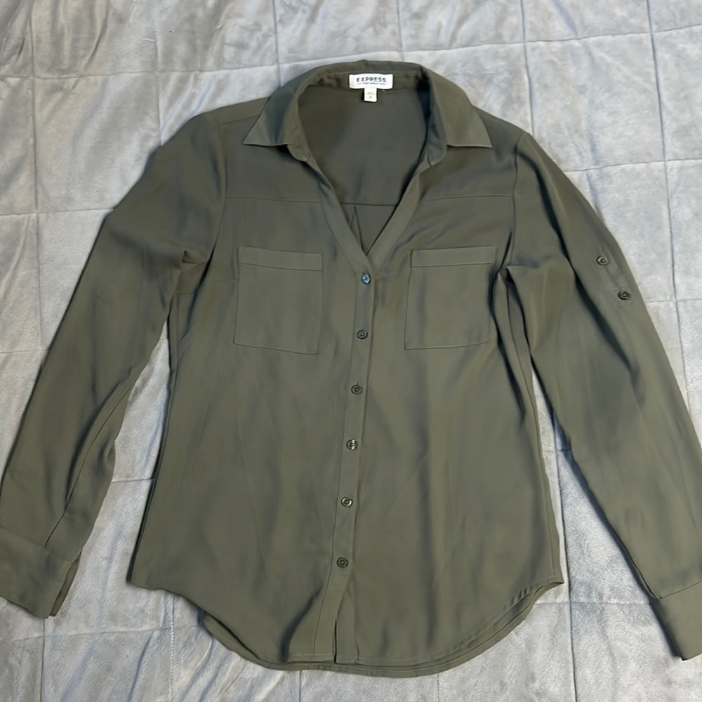 Express chiffon-esque button up, Size XS